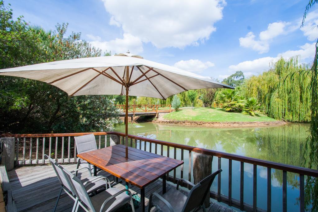 Perricoota Vines Retreat Hotel Moama Kamer foto