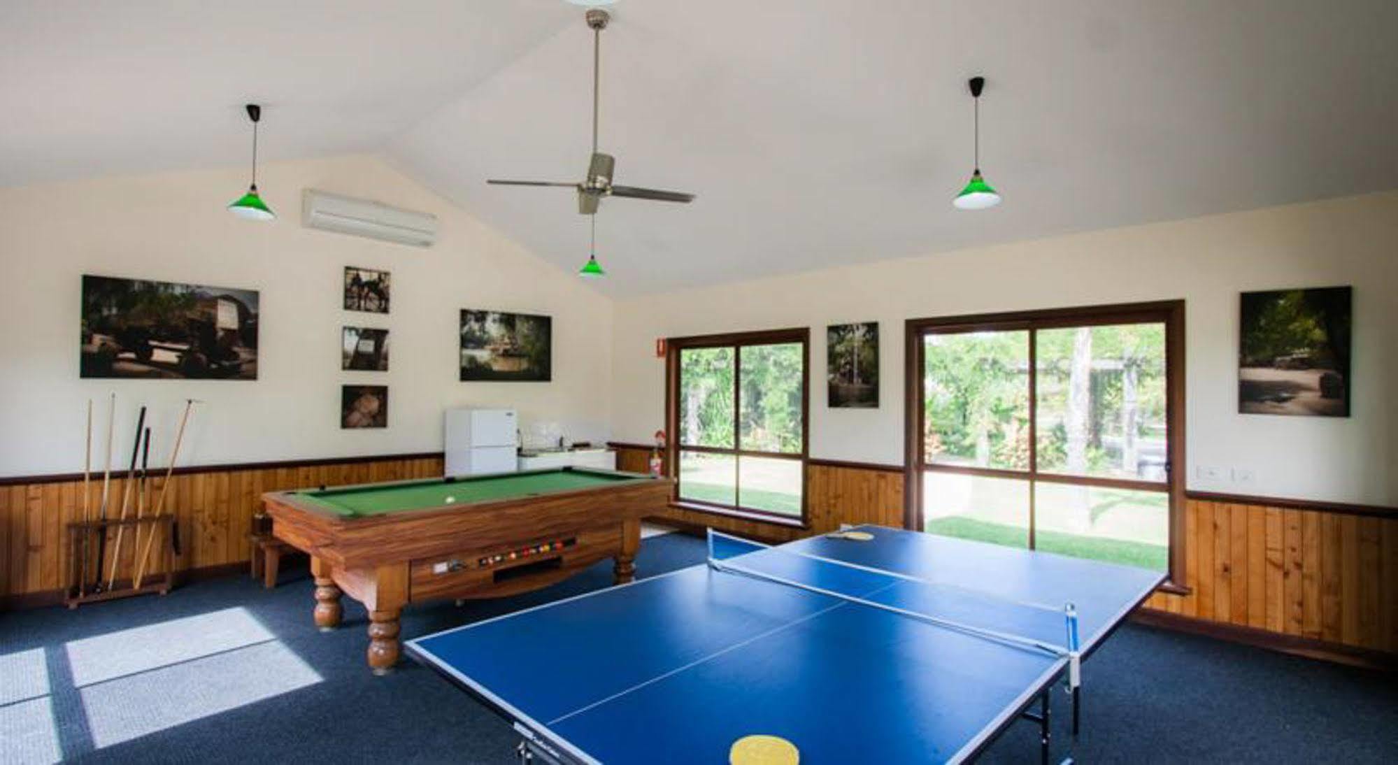 Perricoota Vines Retreat Hotel Moama Buitenkant foto